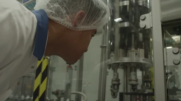 Fábrica de fabricação farmacêutica — Vídeo de Stock