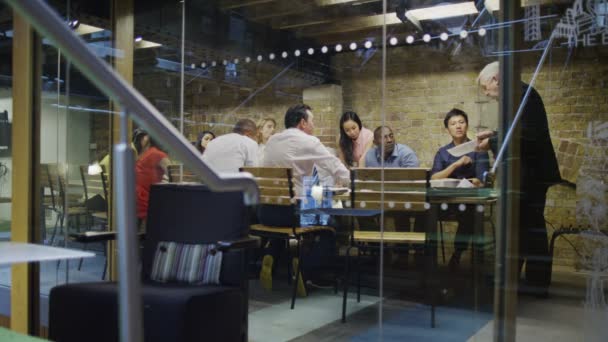Business team in sala riunioni — Video Stock