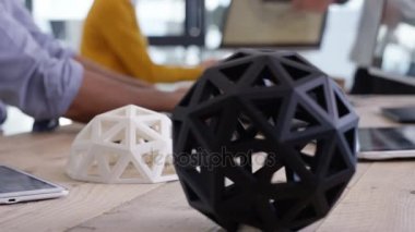 birlikte çalışma, 3d yazdırılmış nesneler oluşturma 4 k mühendislik veya tasarım ekibi