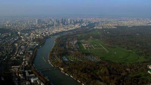 具有塞纳河和大公园面积的巴黎天际线全景鸟瞰图 — 图库视频影像