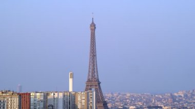 4 k panoramik hava manzara, Eyfel Kulesi ve Binalar ve gökdelenler de Paris