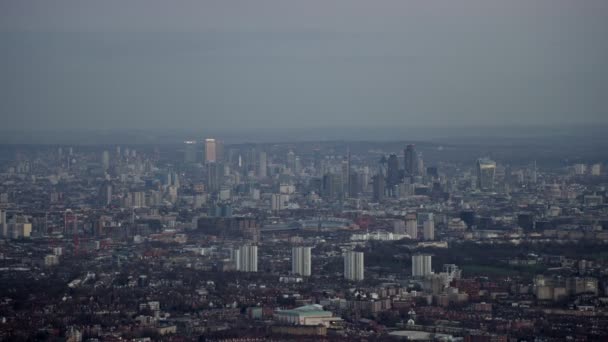 Panoramiczny Widok Lotu Ptaka Budynki Drapacze Chmur Londyńskiej Dzielnicy Finansowej — Wideo stockowe