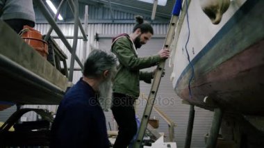 yenilenmiş veya yeni inşa edilmiş tekneler kontrol tersane 4k marangoz.