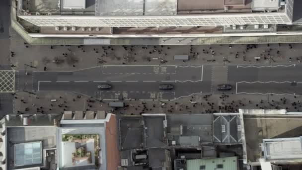 ロンドン 2017 上記の建物 中央ロンドン イングランドで歩行者空撮 — ストック動画