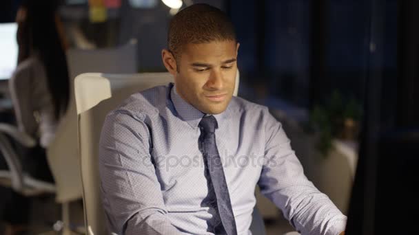 Tired Stressed Businessman Working Late Office — Stock Video