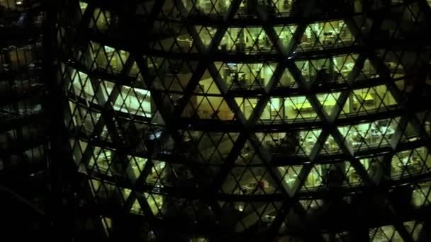 Vista Aérea Arranha Céus Negócios Londres Escritórios Cidade Iluminados Noite — Vídeo de Stock