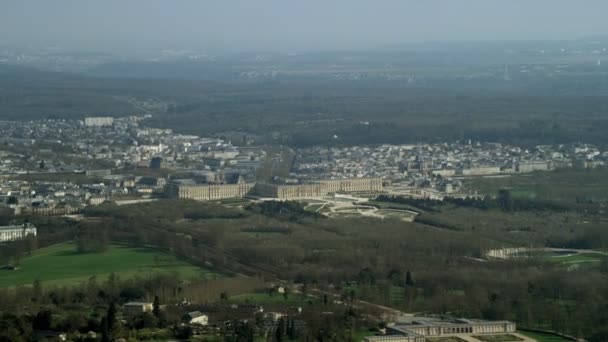 Vista Aérea Sobre Palacio Versalles Con Jardines — Vídeos de Stock