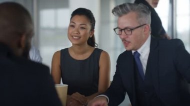 4 k kurumsal iş takım sallamak eller bir anlaşma office koparma alanında