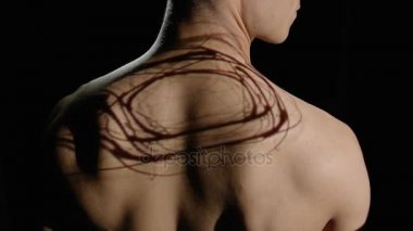 4 k grafik animasyon çıplak erkek model arka öngörülen