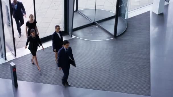 大型现代办公大楼的高架视图商务小组会议 — 图库视频影像