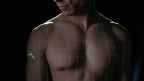 Illuminated Hjärta Puls Projicerad Bröstet Naken Manlig Modell — Stockvideo