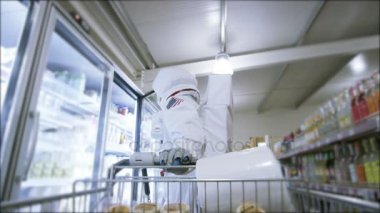 4k kapalı Duty astronot süpermarket üzerinden yürüyüş, bakkaliye alışverişi