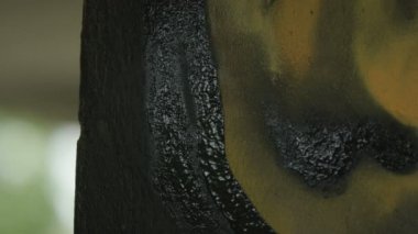 4k aşırı grafiti sanatçısı koyarak ayrıntılı eline resim kapat 