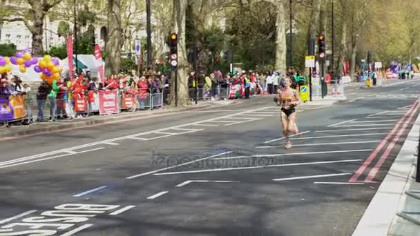 London England 2016 Sehbehinderter Läufer Beim London Marathon 2016 — Stockvideo