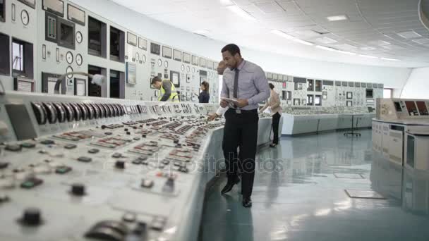 Workers Power Plant Control Room Pressing Switches Control Desk — Stock Video