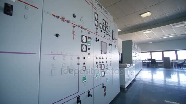 Vnitřní Pohled Systém Ovládacích Panelech Velínu Elektrárny — Stock video