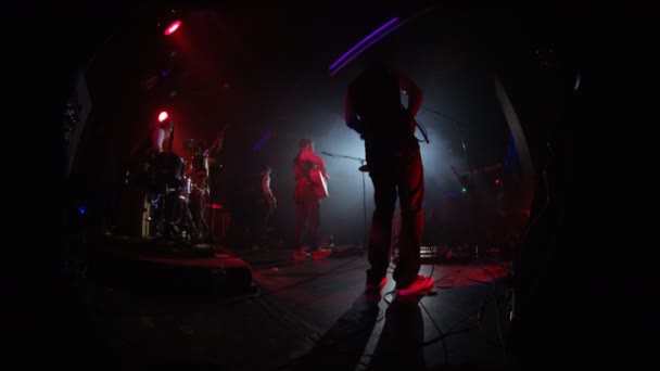 Groupe Musical Interprétant Chanson Sur Scène Boîte Nuit Vidéo Ralenti — Video