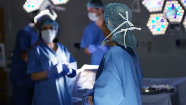 Portrait Female Surgeon Operating Theater Colleagues Standing — Stock Video