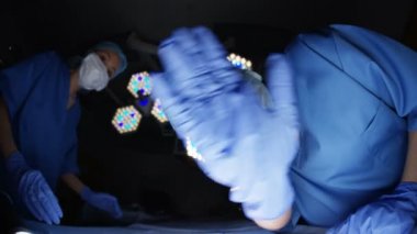 4 k cerrahlar hasta pov görmüş işletim odadaki hasta ile iletişim