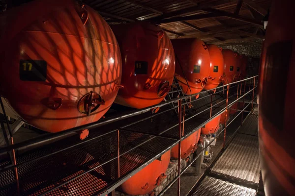 şarap ve Gürcistan'daki chacha imalatı