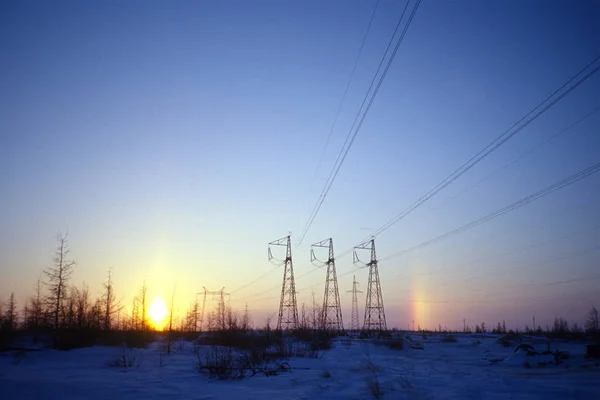 Güneş ve gökkuşağı kış fotoğrafı