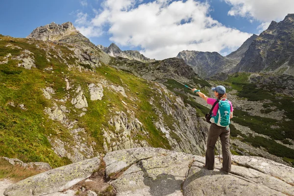 Kayalık Tatra Dağları güzelliği hayran kadın hiking