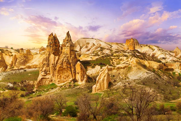 Vale do amor perto de Goreme, Turquia — Fotografia de Stock