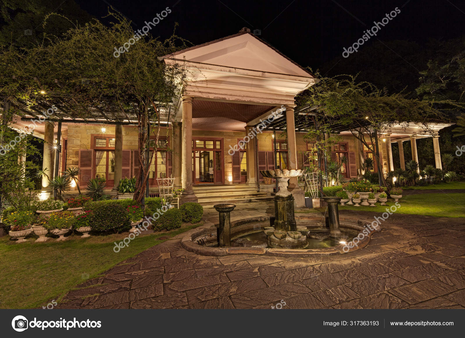Old Classic Style Vintage Home With Veranda And Garden Stock Old Classic Style Vintage Home With