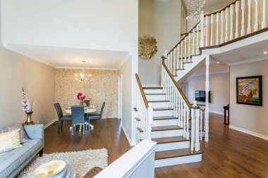 yemek odası masa ve sandalyeler