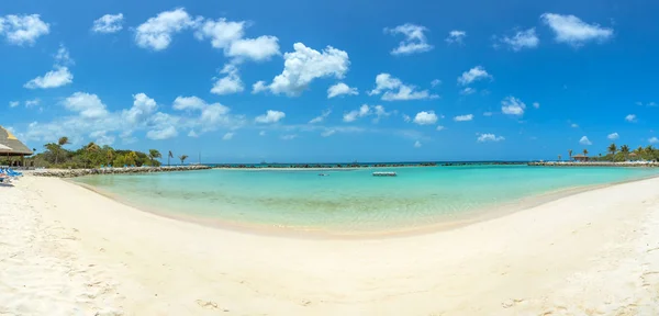 Playa Flamingo en la isla de Aruba — Foto de Stock