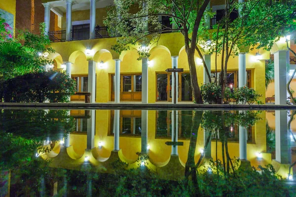 Hotel Mexico adlı gece görüntülemek — Stok fotoğraf