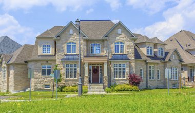 Özel lüks evi Toronto, Kanada banliyölerinde inşa.