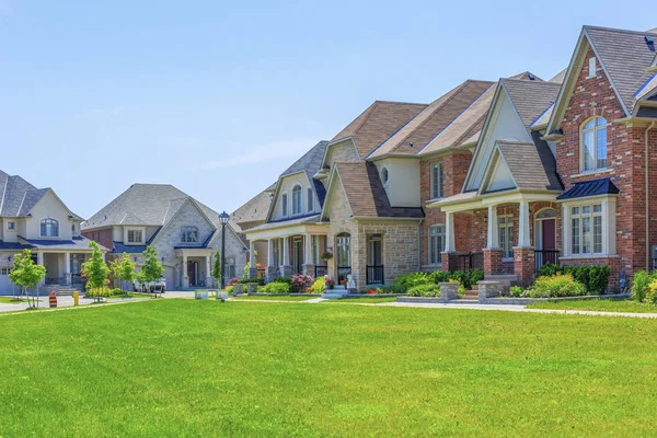 Maisons de luxe en Amérique du Nord Image En Vente