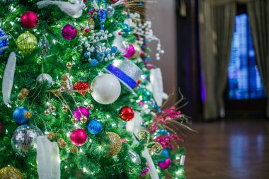 Madalyalı Noel ağacı