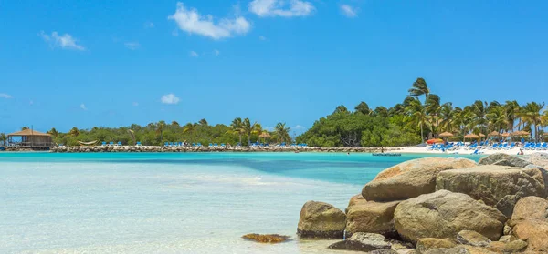 Flamingo beach na ostrově Aruba — Stock fotografie