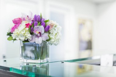 Klinik resepsiyonda iç