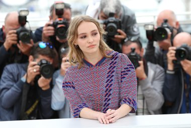 aktris Lily Rose Depp 