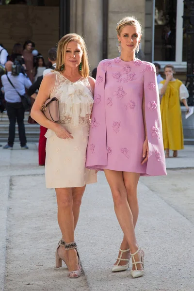 Nicky Hilton e sua madre Kathy Hilton — Foto Stock