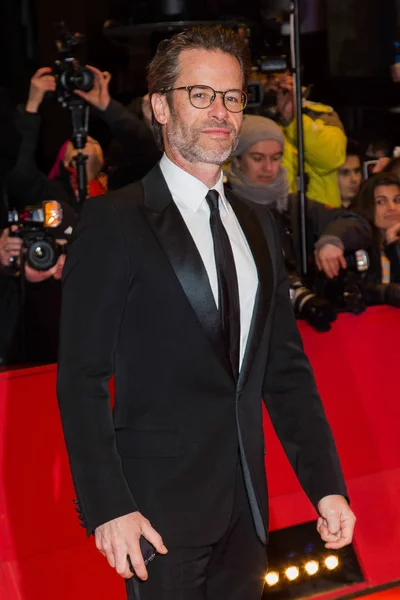 Guy Pearce assiste à estreia de 'Genius' — Fotografia de Stock