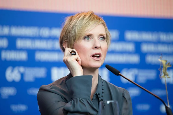 Cynthia Nixon participa na conferência de imprensa "Uma Paixão Silenciosa" — Fotografia de Stock