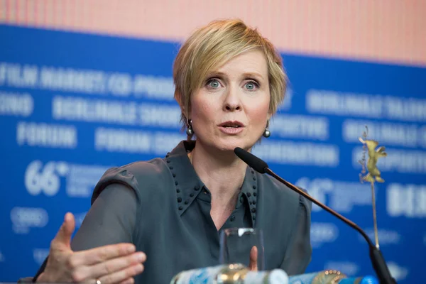 Cynthia Nixon sköter 'A lugn Passion' presskonferensen — Stockfoto