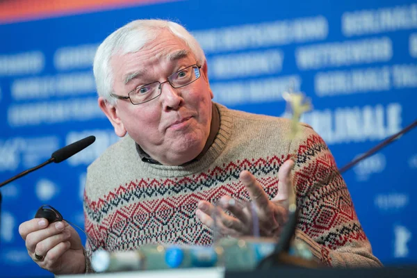 Terence Davies zúčastní tiskové konference "Tiché vášeň" — Stock fotografie