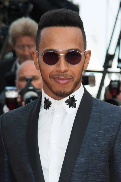  Lewis Hamilton 'bilinmeyen Girl (La Fille Inconnue)' prömiyeri katılır 