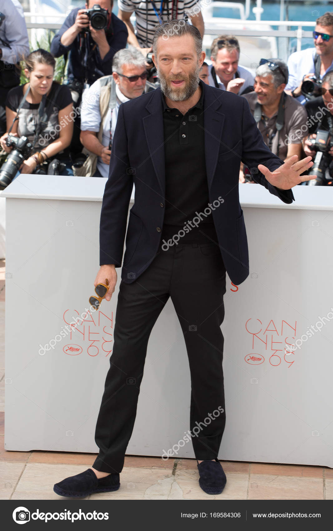 Vincent Cassel Nimmt Am Fotocall Es Ist Nur Das Ende Der Welt Teil Redaktionelles Stockfoto C Magicinfoto 169584306