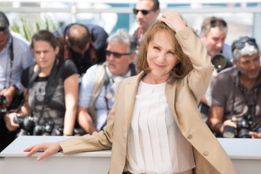  Nathalie Baye katılır ' sadece End Of The World's 