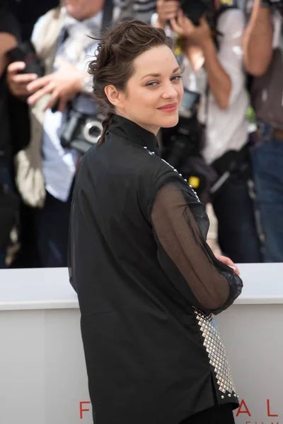 Marion Cotillard attends the 'It's Only The End Of The World" photocall — Stock Photo, Image