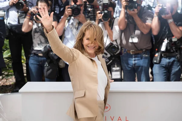  Nathalie Baye katılır ' sadece End Of The World's 