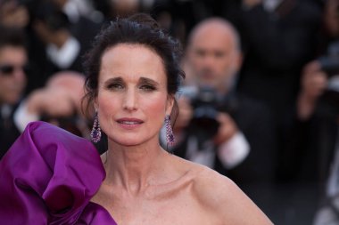 Cannes, Fransa - 21 Mayıs - Andie Macdowell, 21 Mayıs 2017 tarihinde Fransa 'nın Cannes kentinde düzenlenen 70. Cannes Film Festivali' nde 