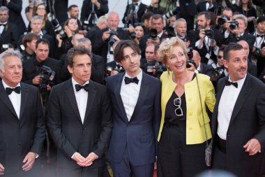 Cannes, Fransa - 21 Mayıs - Aktör Adam Sandler, yönetmen Noah Baumbach, aktörler Ben Stiller ve Dustin Hoffman, 21 Mayıs 201 tarihinde Palais des Festivals 'te düzenlenen 70.