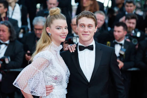 Cannes Francie Května George Mackay Anya Taylor Joy Navštěvují Meyerowitz — Stock fotografie